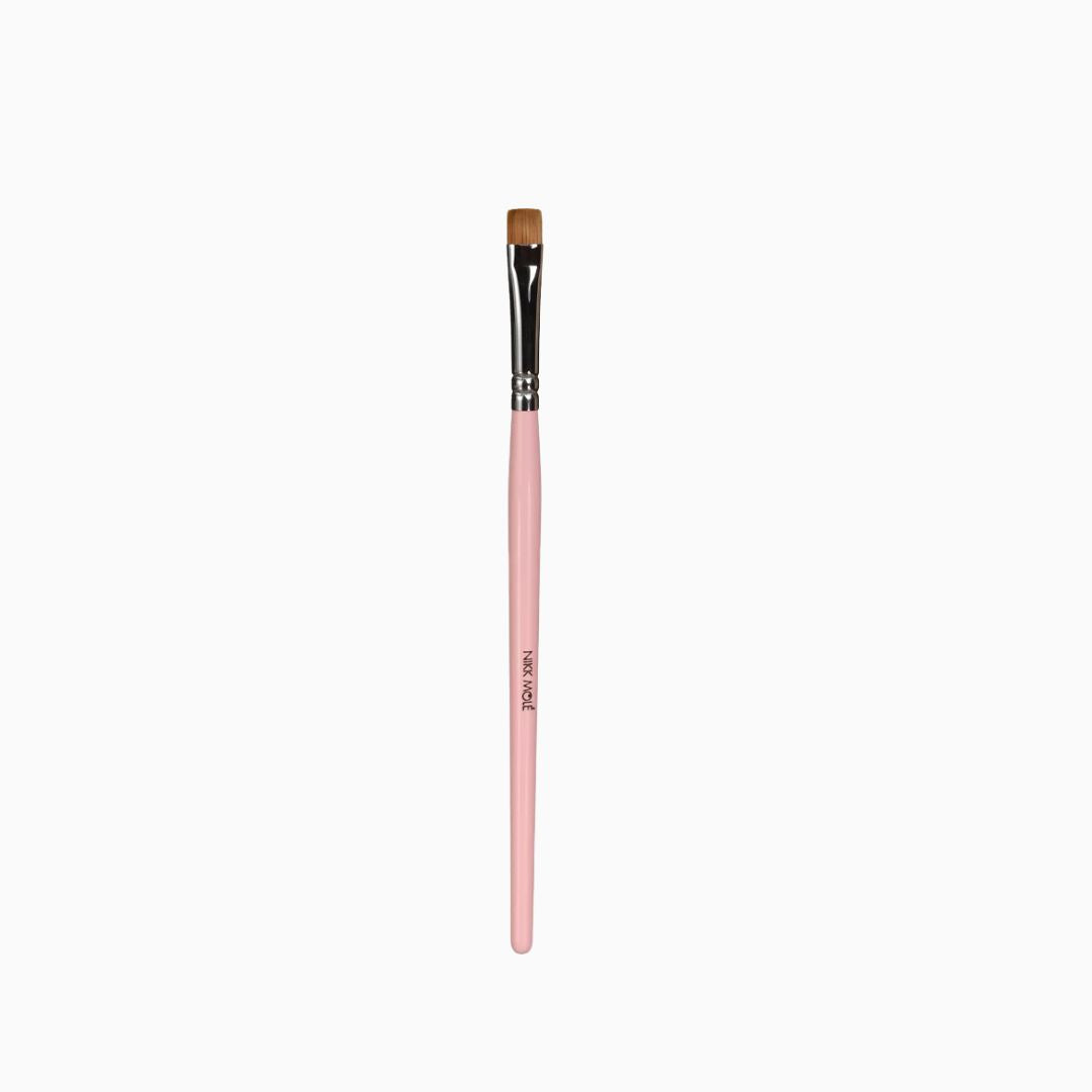 NIKK MOLE Brow Brush Flat מברשת שטוחה לגבות ורודה