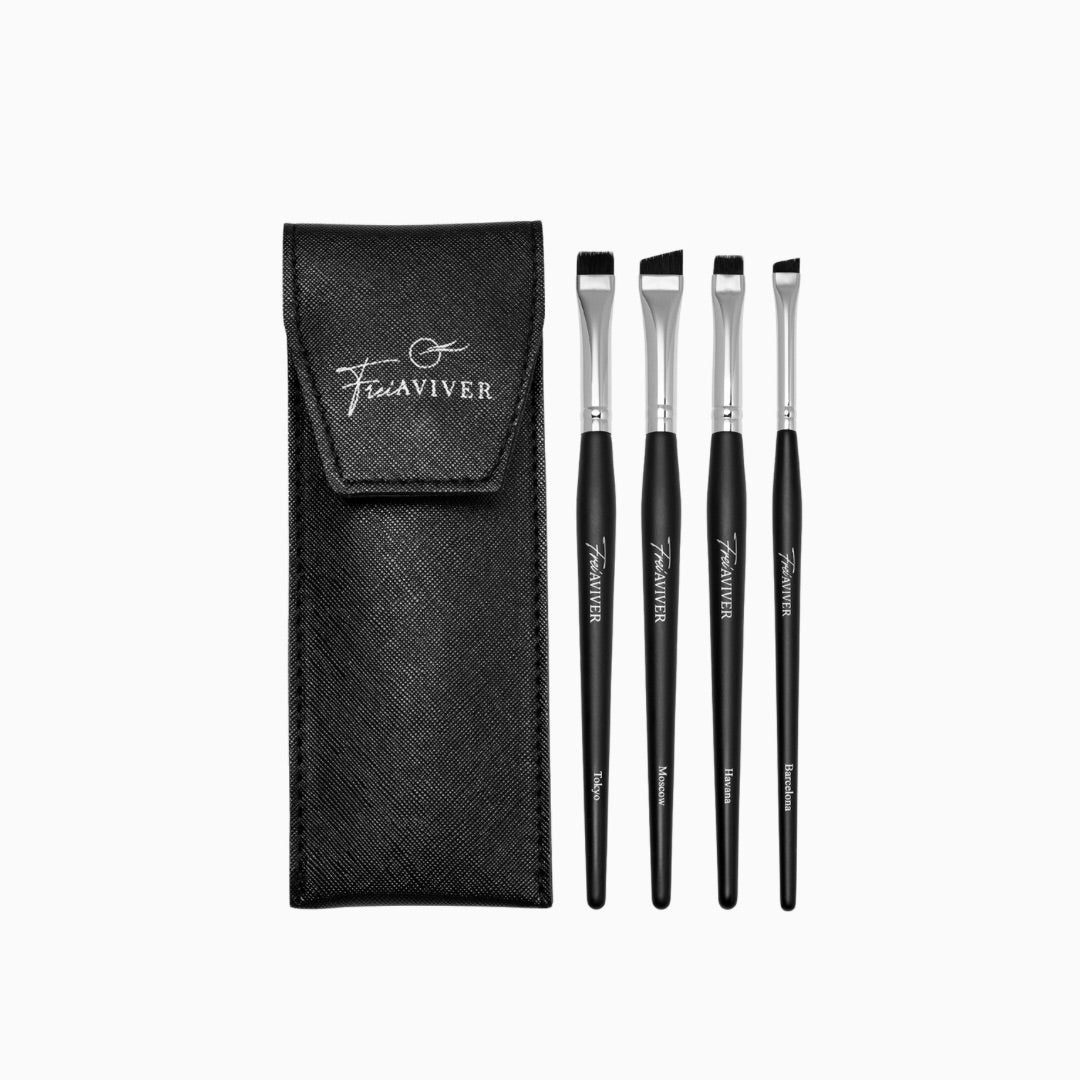 סט מברשות בתיק