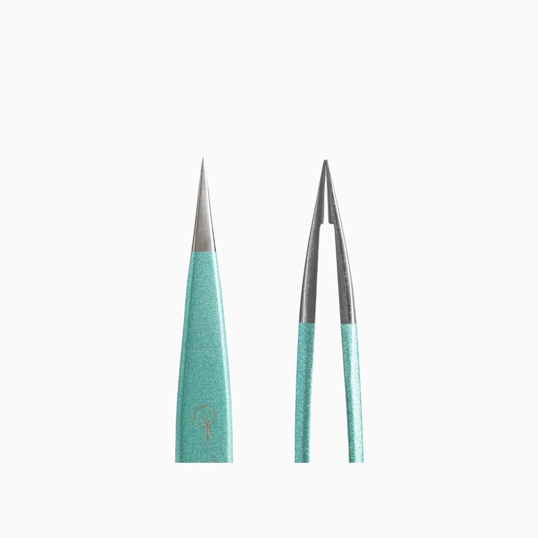 פינצטה מקצועית חדה לגבות