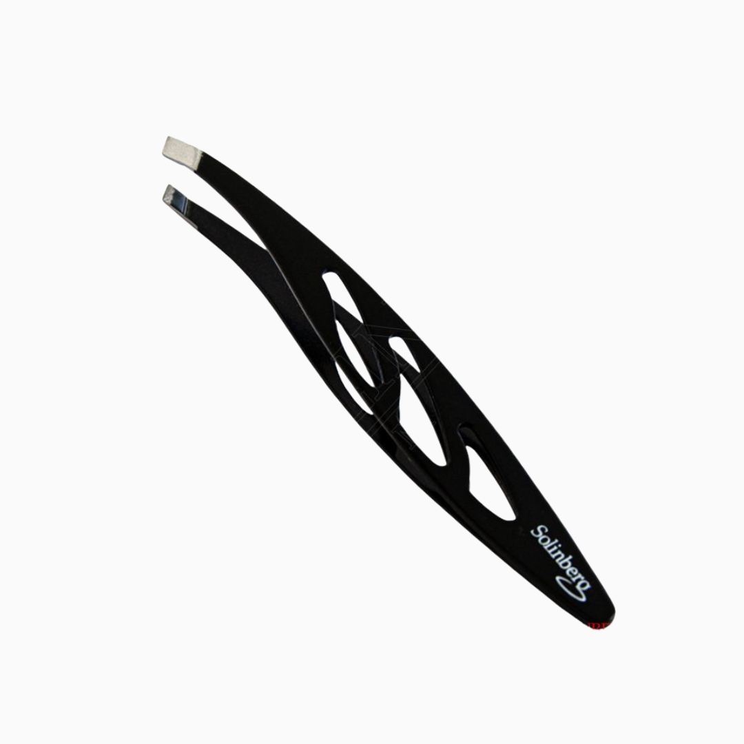 פינצטה מקצועית לגבות Solinberg G93 בצבע שחור עם קצה אלכסוני